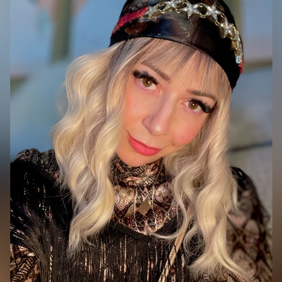 Meet your Posher, - Picture 4 of 13